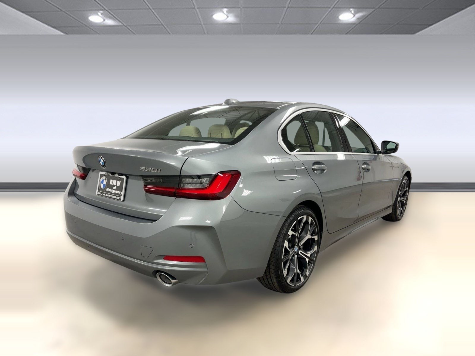 2026 BMW 3 Series 330i - Photo 8