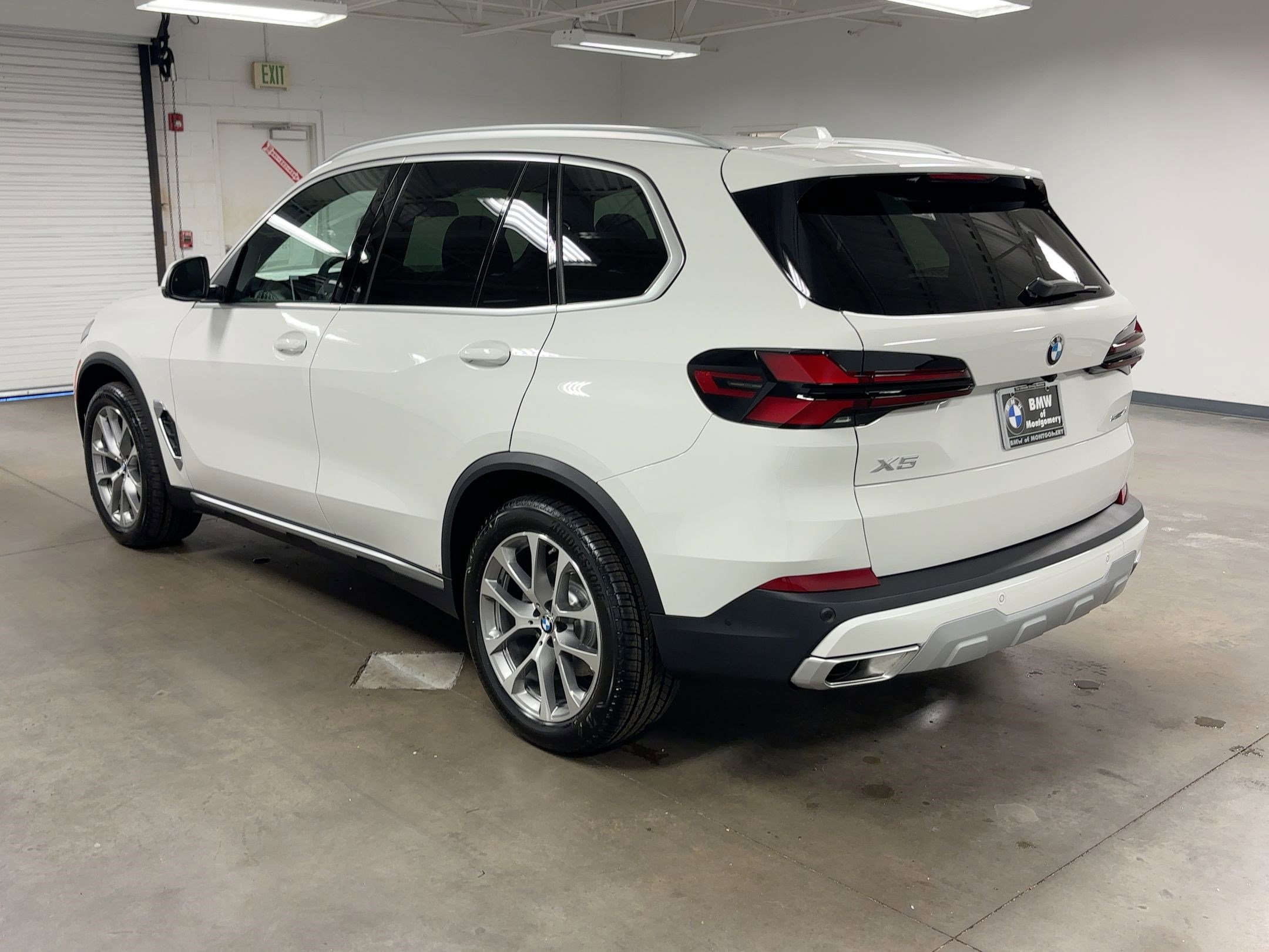 2026 Bmw X5 sDrive40i photo 3