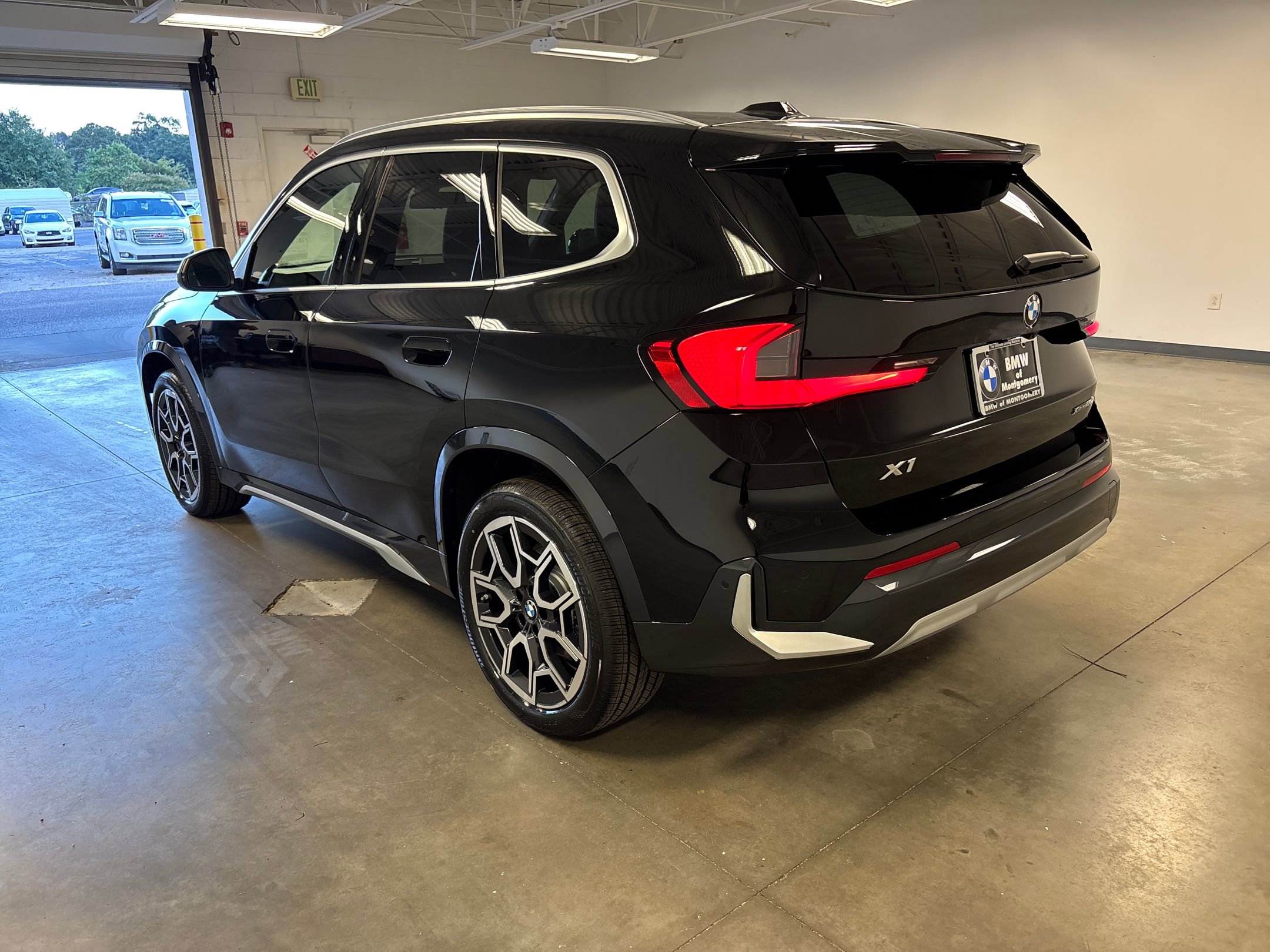 2026 Bmw X1 XDrive28i photo 3