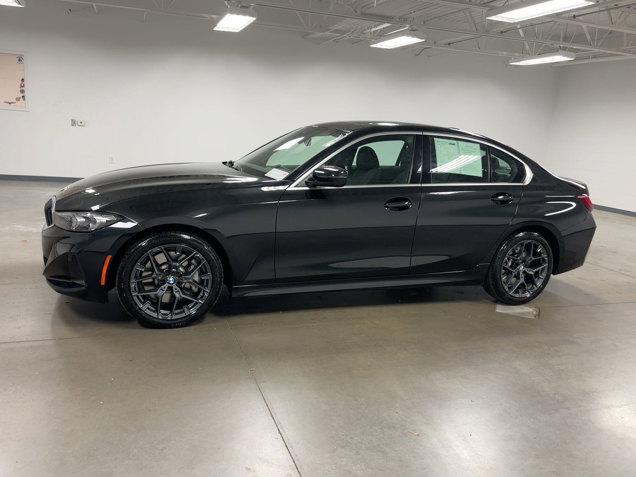 2025 Bmw 330i 3-Series photo 2