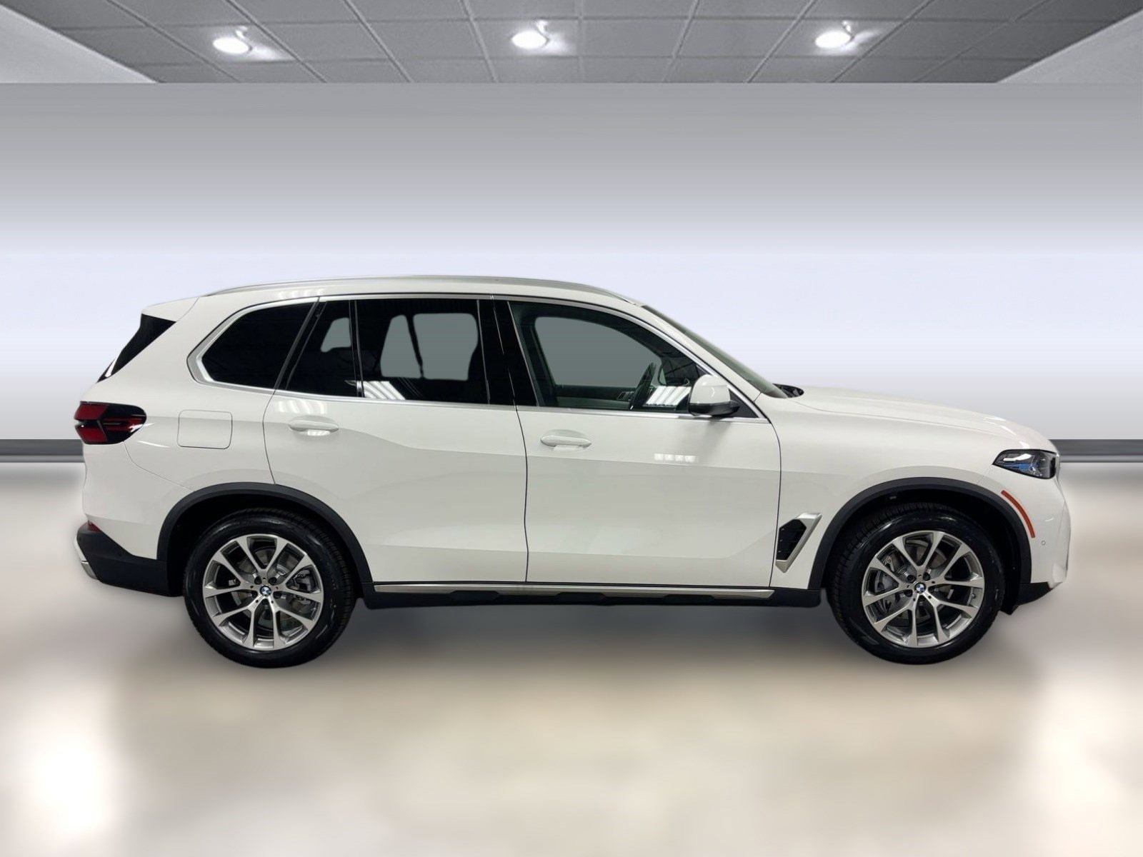 2026 BMW X5 sDrive40i photo 3