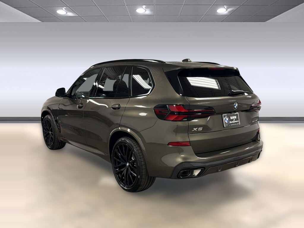 New 2026 BMW X5 sDrive40i SUV