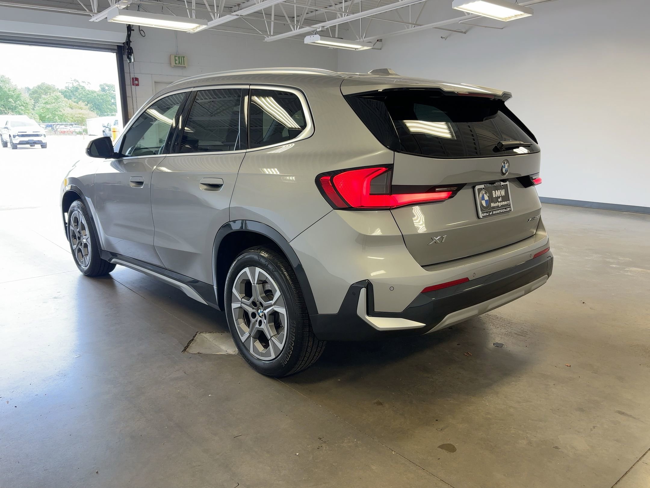 2025 Bmw X1 XDrive28i photo 3
