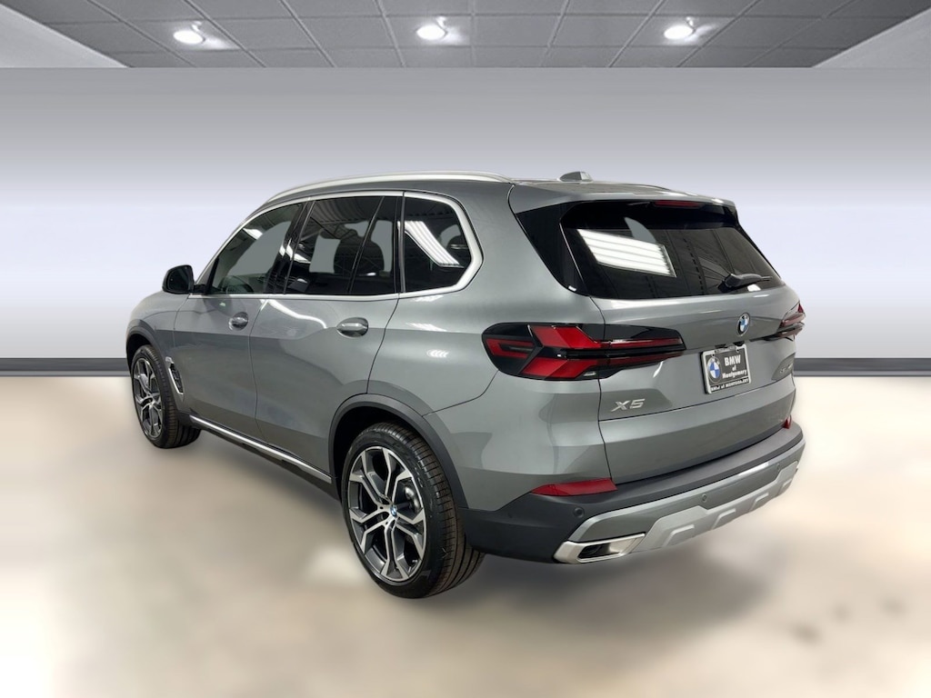 New 2026 BMW X5 sDrive40i SUV