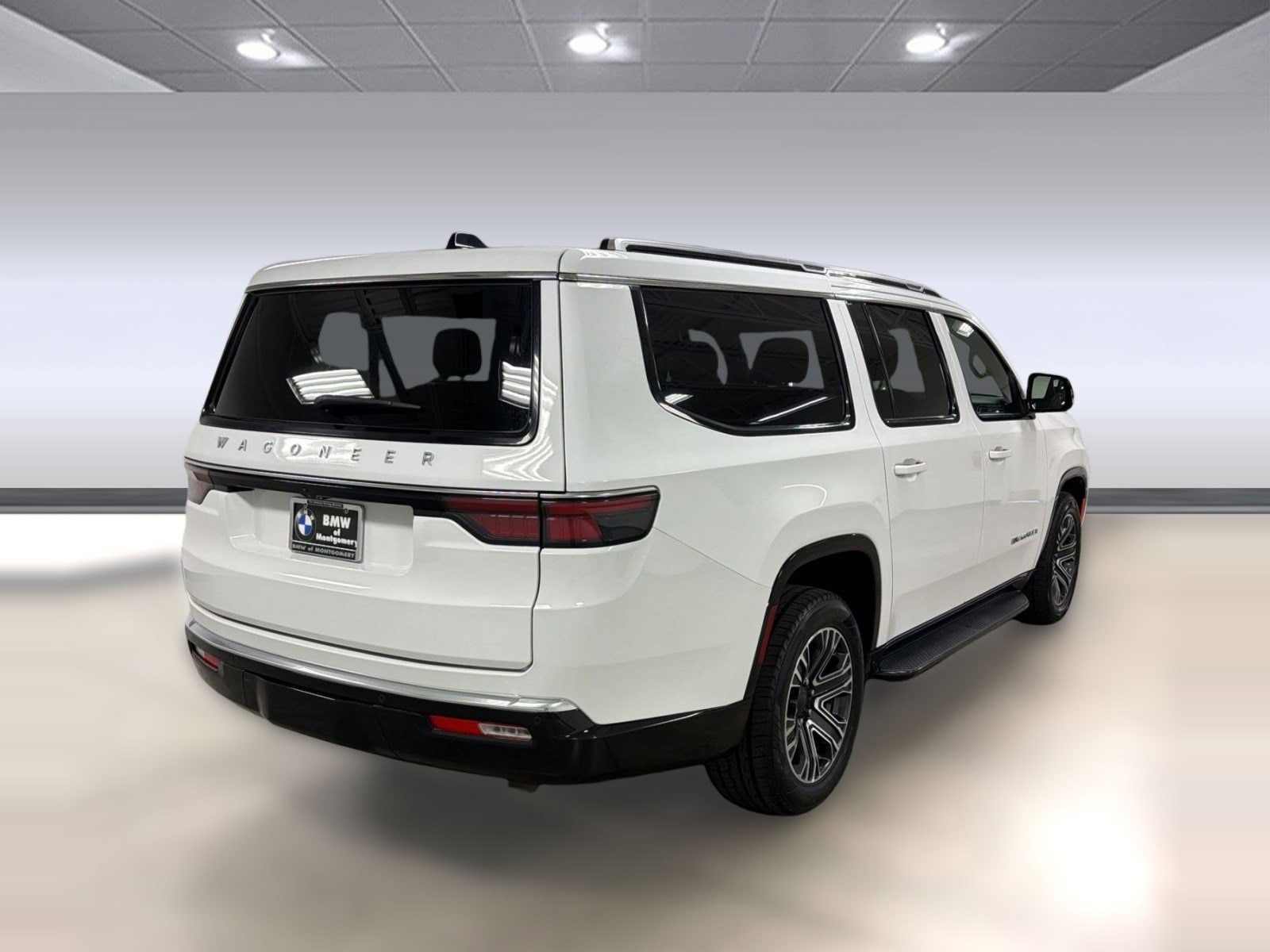 2024 Jeep Wagoneer L Series II photo 6