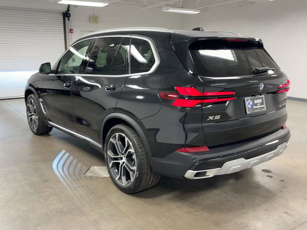 New 2026 BMW X5 sDrive40i SUV