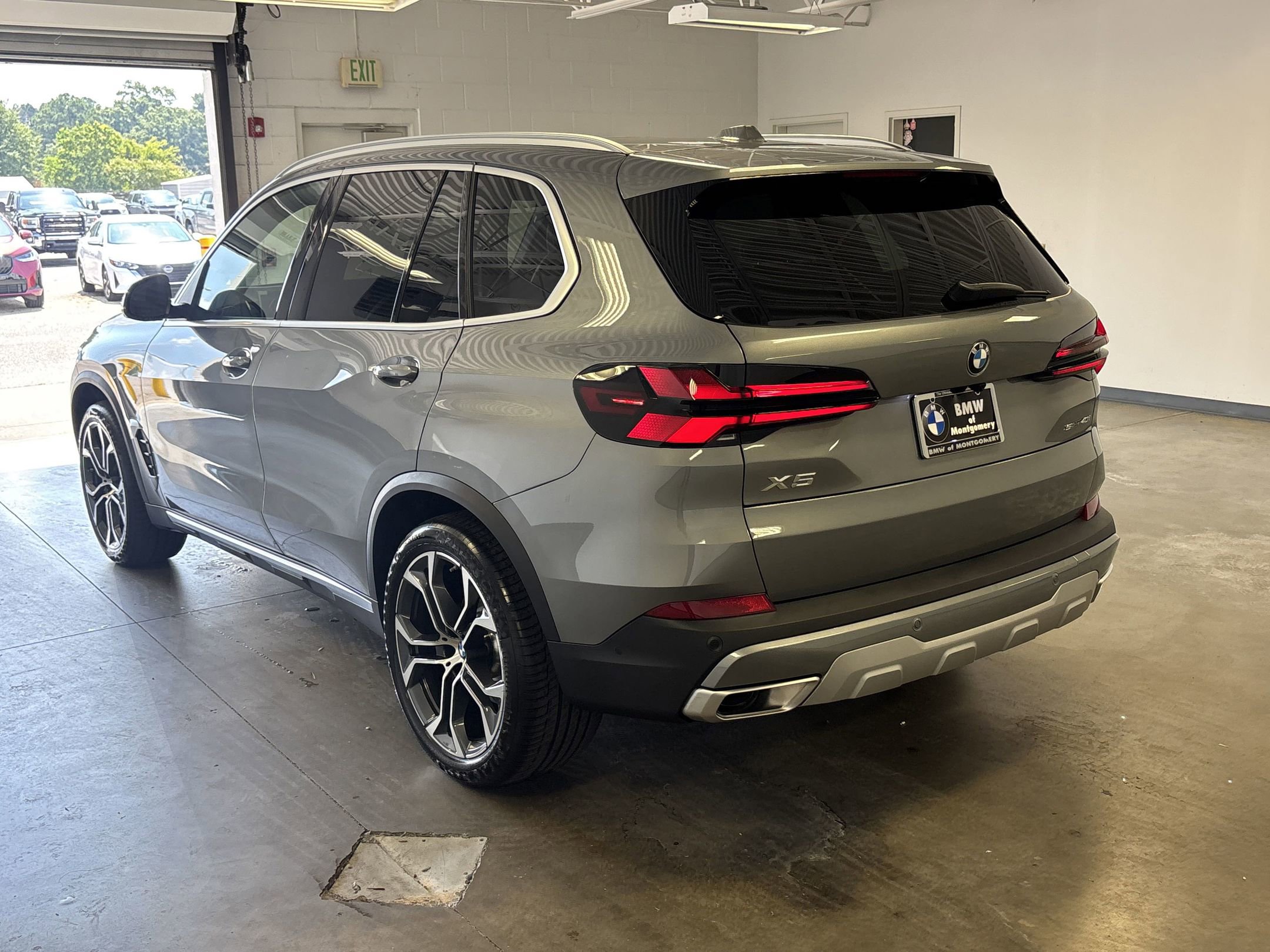 2026 Bmw X5 sDrive40i photo 3
