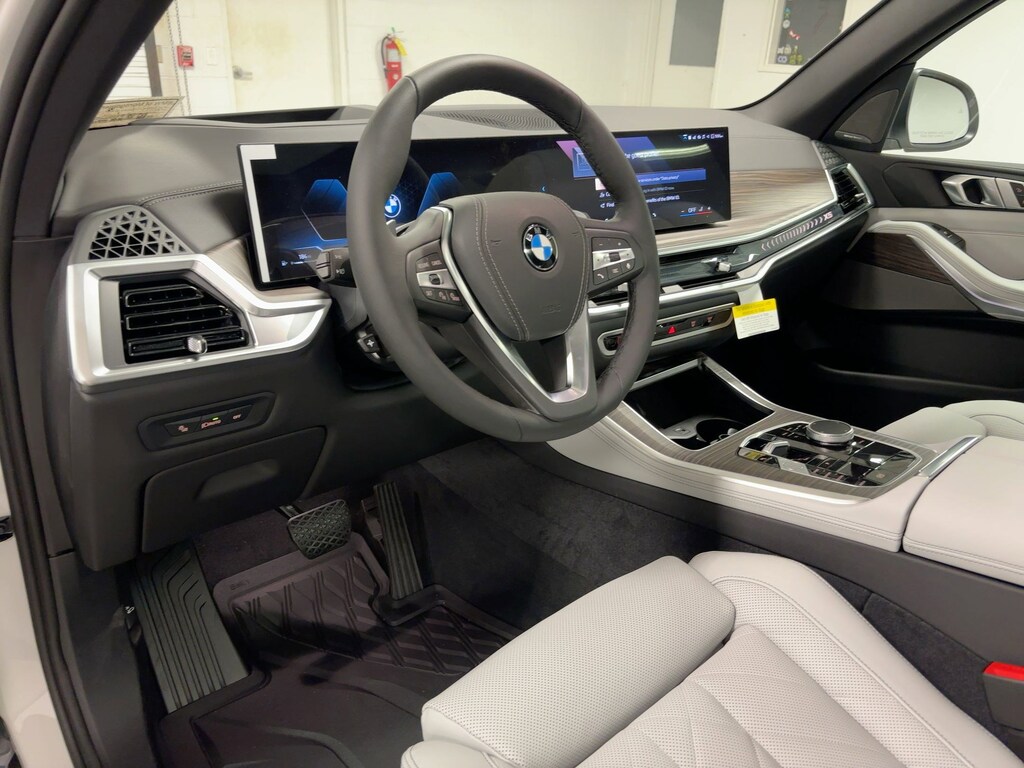 New 2026 BMW X5 sDrive40i SUV