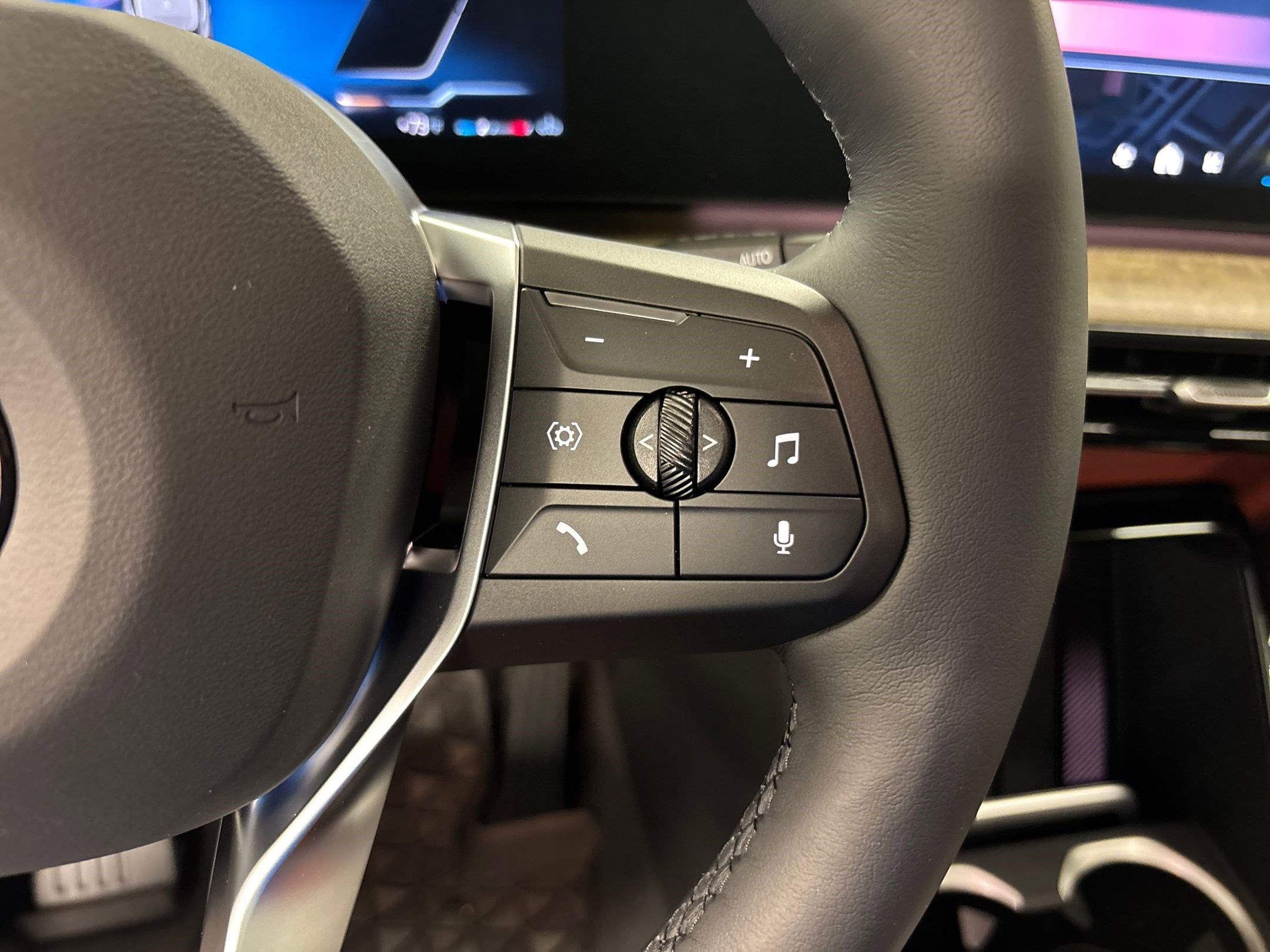 2026 BMW X1 28i - Photo 28