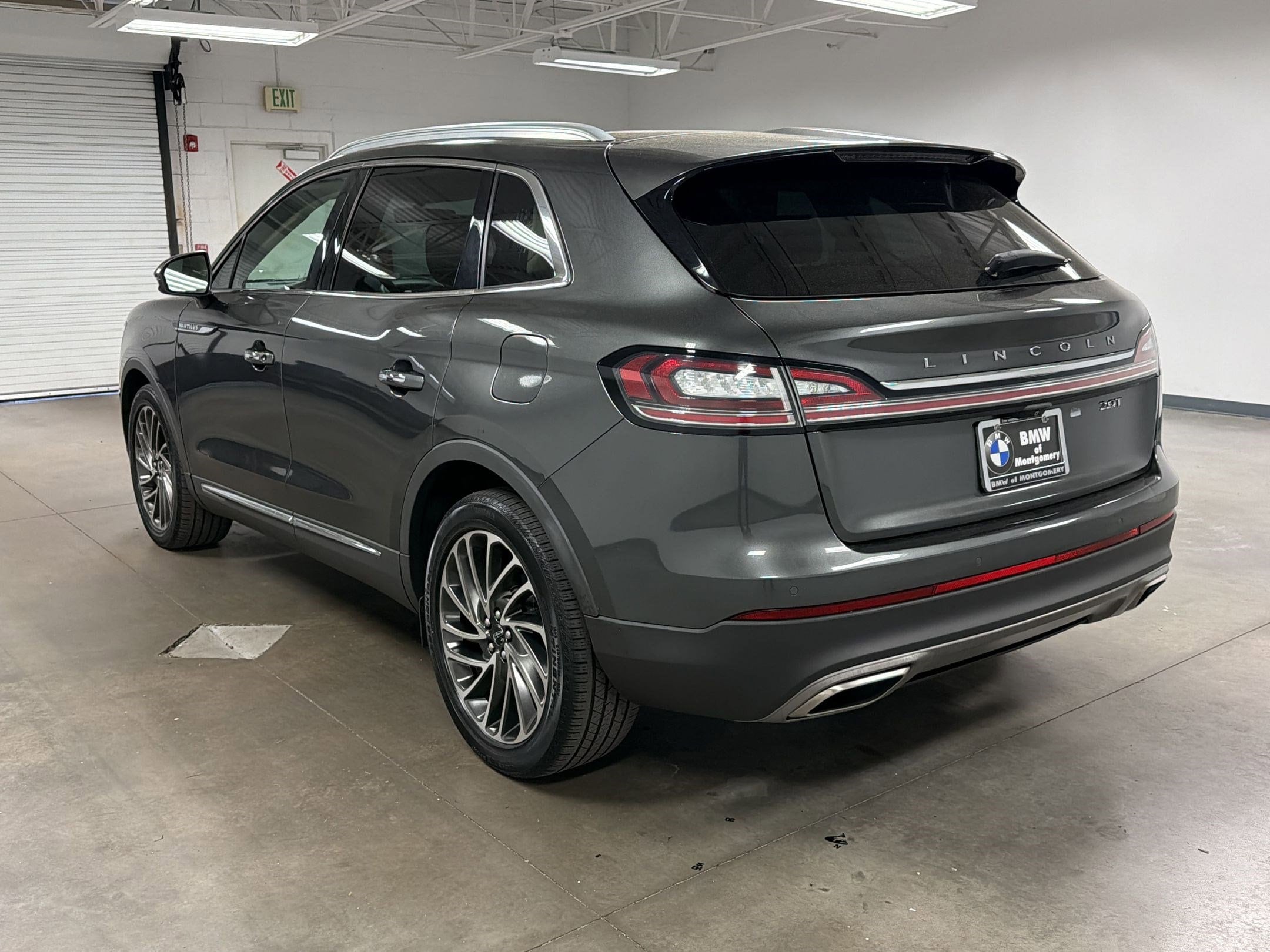 2020 Lincoln Nautilus Reserve photo 2