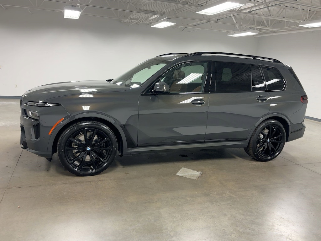 New 2026 BMW X7 xDrive40i SUV