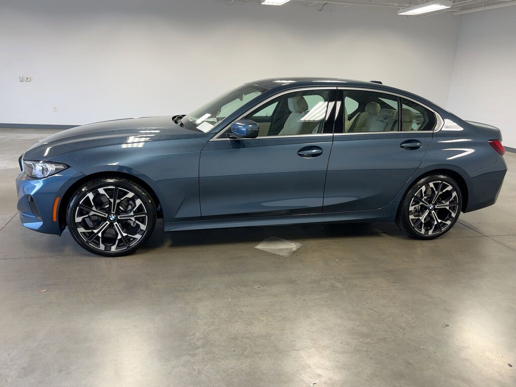 New 2026 BMW 330i NA Sedan