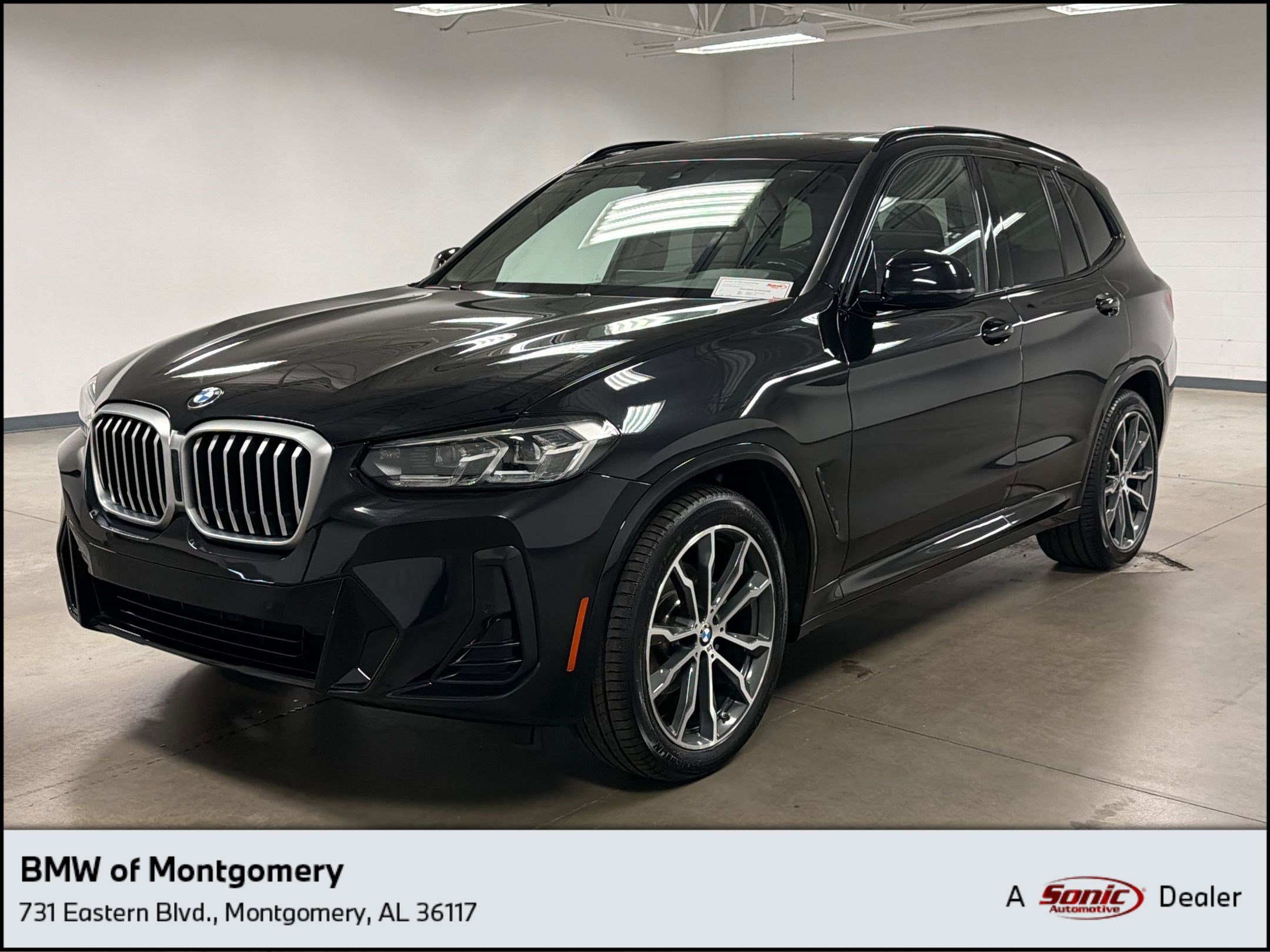 2023 BMW X3 sDrive30i's photo