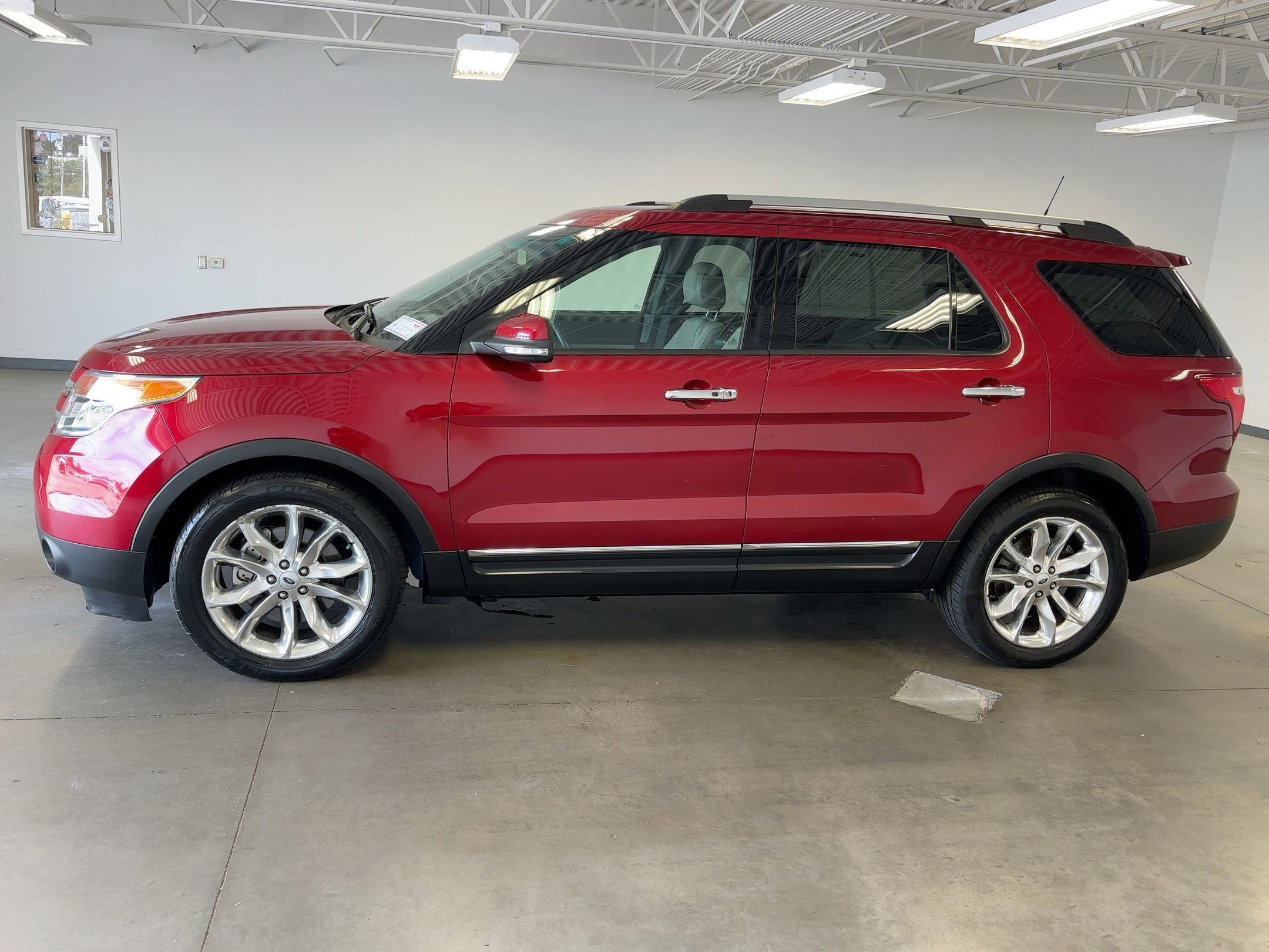 2014 Ford Explorer Limited photo 2