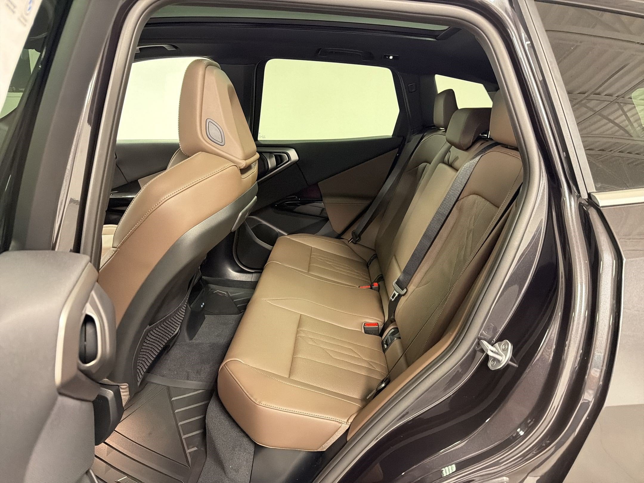 2026 BMW X3 30 - Photo 14