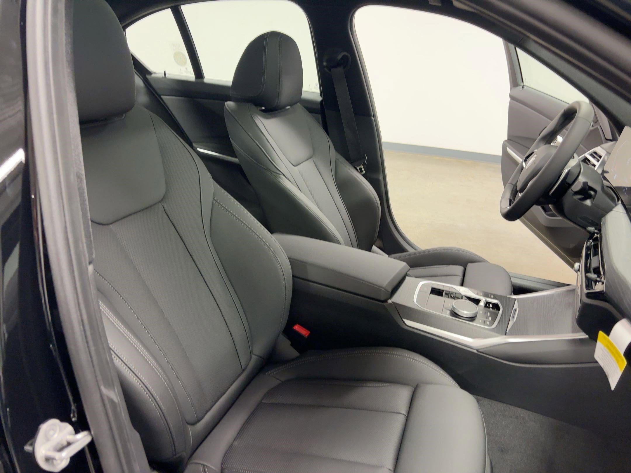 2026 BMW 3 Series 330i - Photo 31
