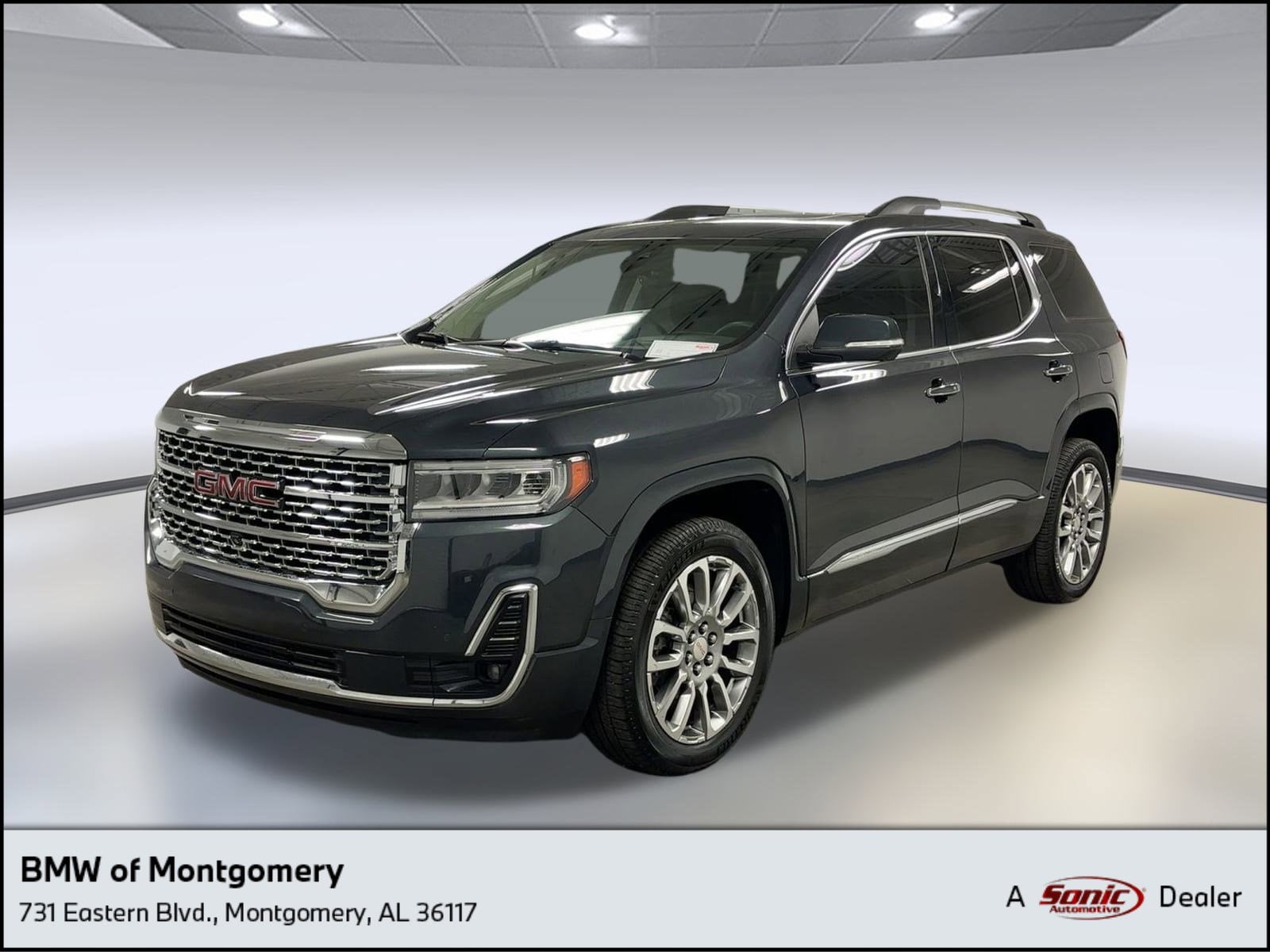 2023 GMC Acadia Denali's photo