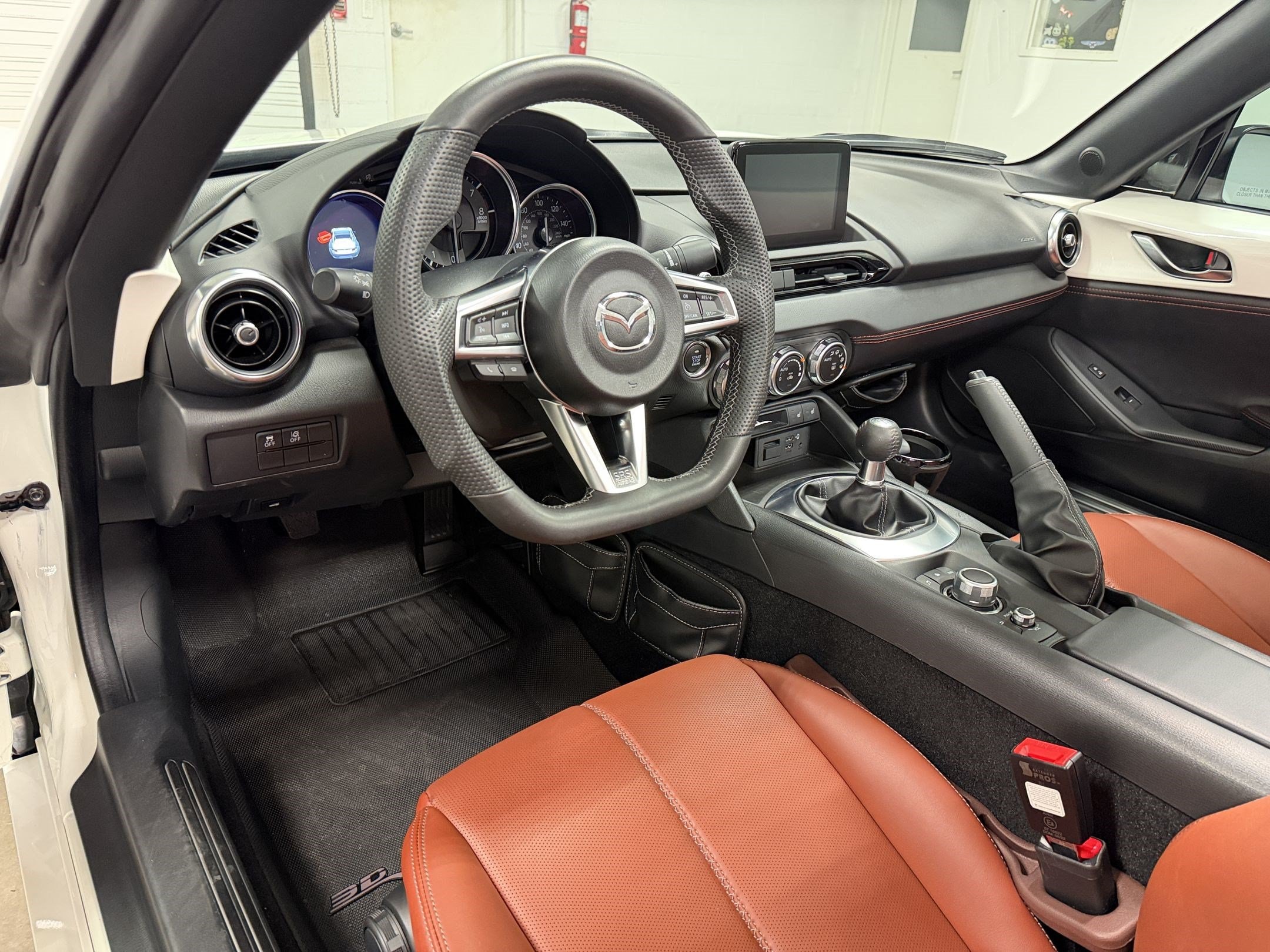 2023 Mazda MX-5 Miata RF Grand Touring Convertible