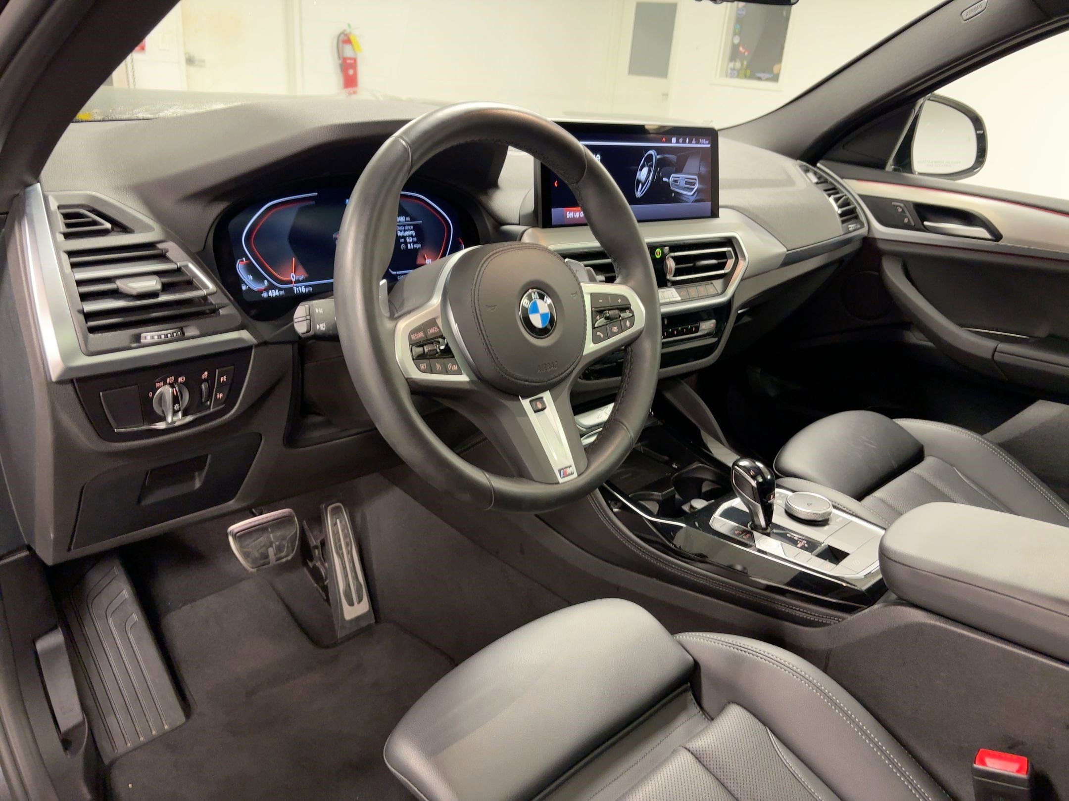 2025 Bmw X4 xDrive30i photo 4