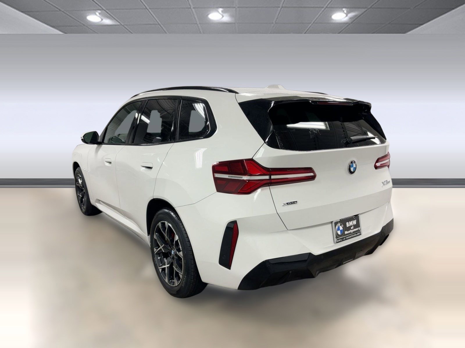 2026 BMW X3 30 xDrive photo 2