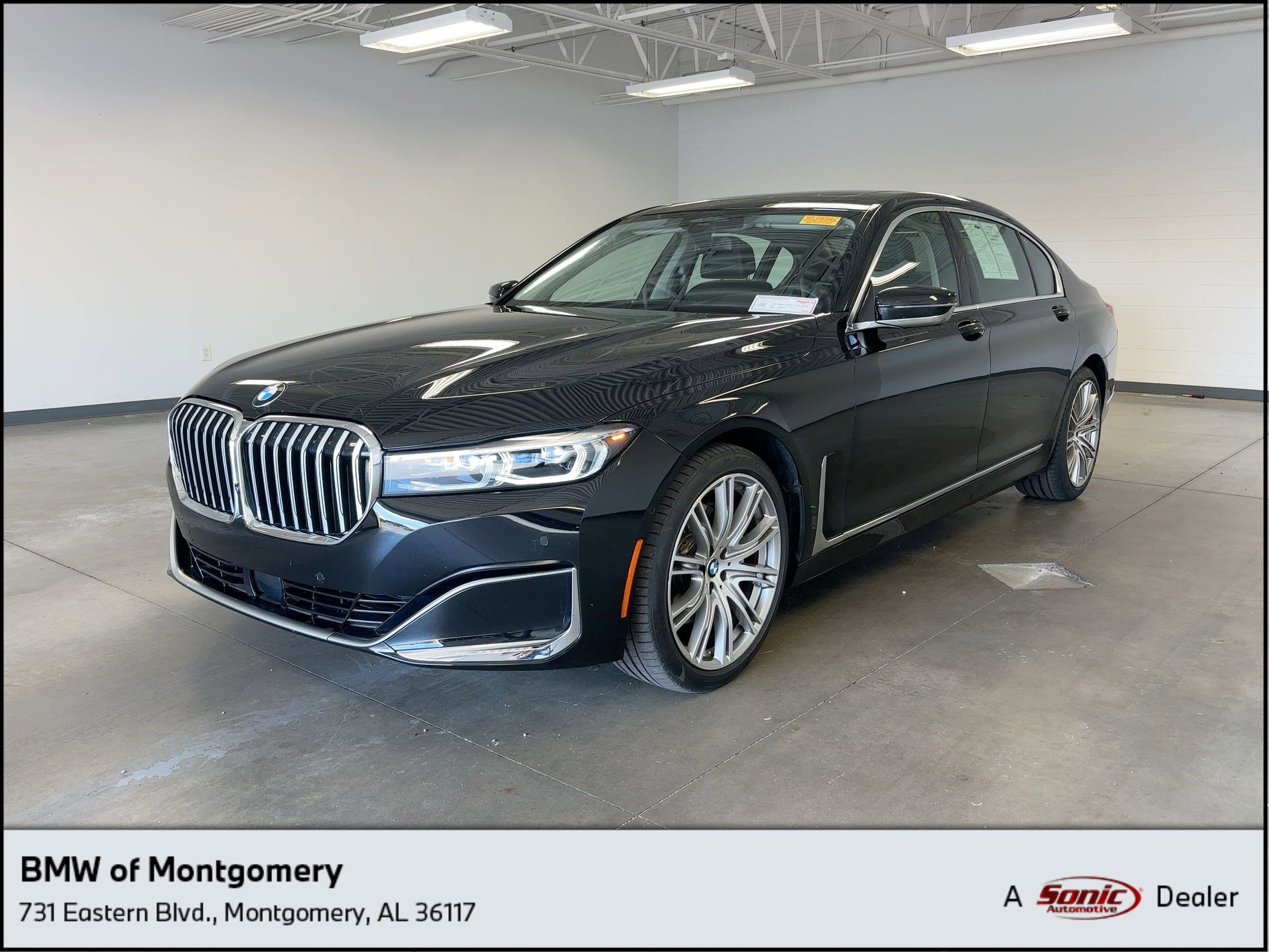 2022 BMW 740i Sedan 