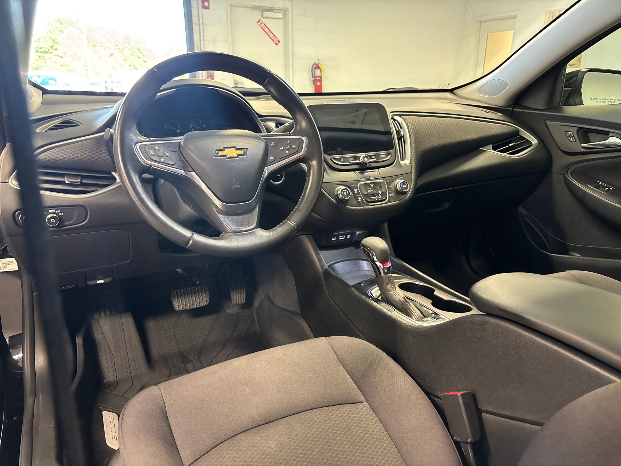 2022 Chevrolet Malibu RS photo 4