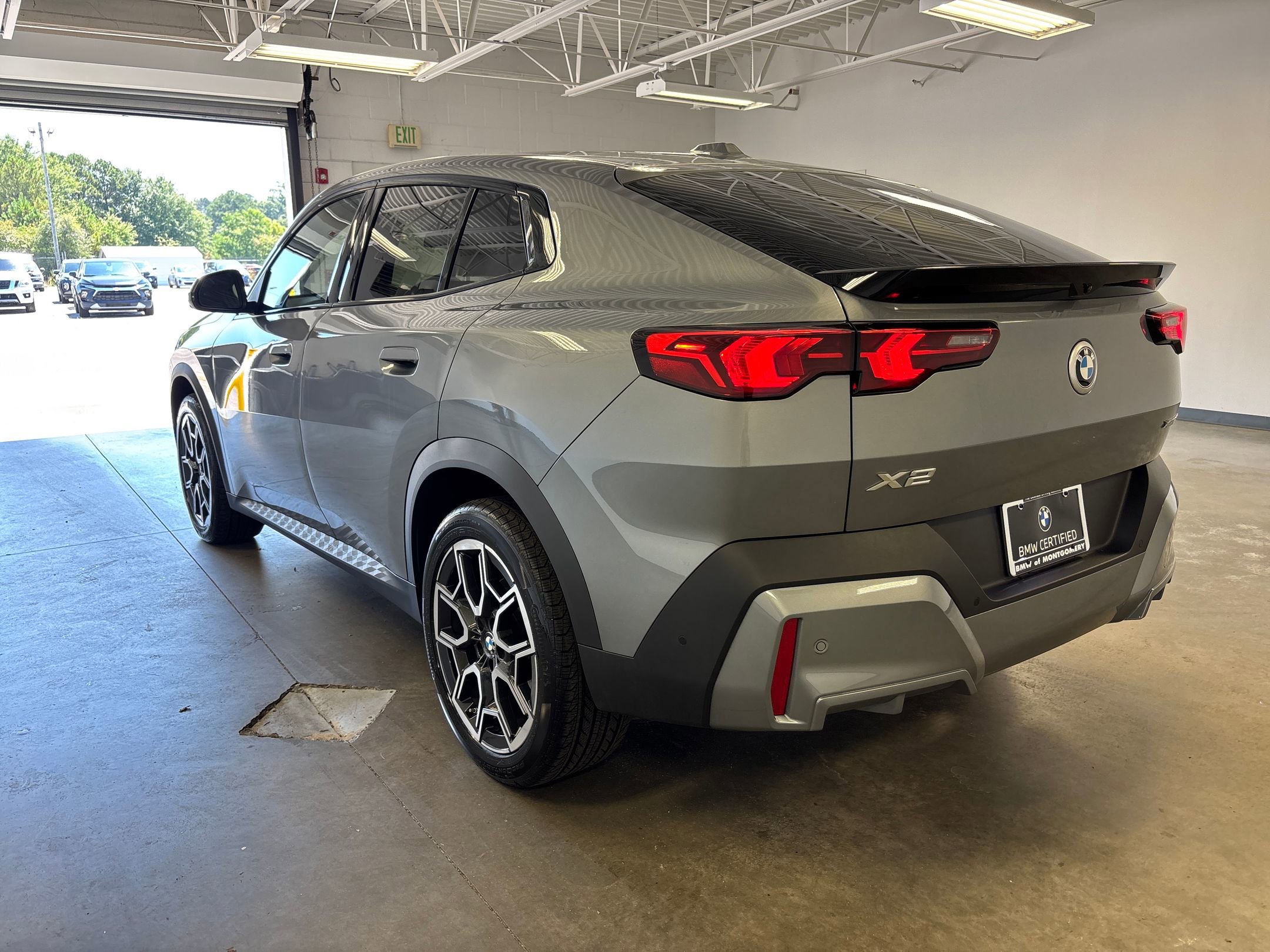 2025 Bmw X2 xDrive28i photo 3