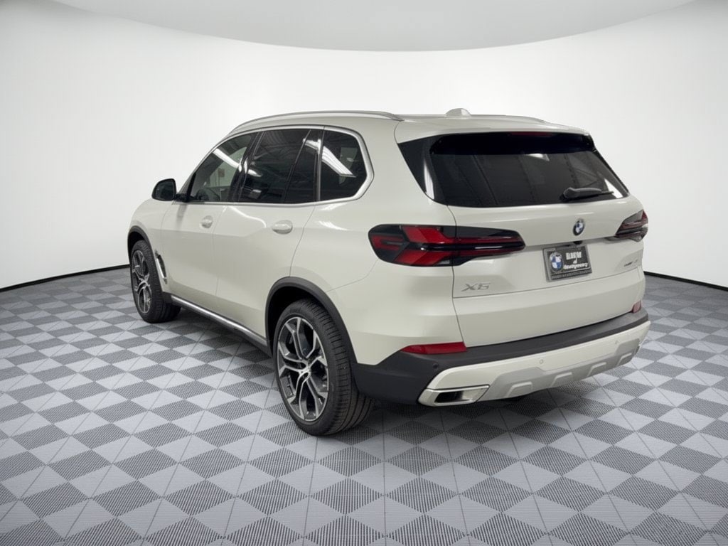 New 2026 BMW X5 sDrive40i SUV