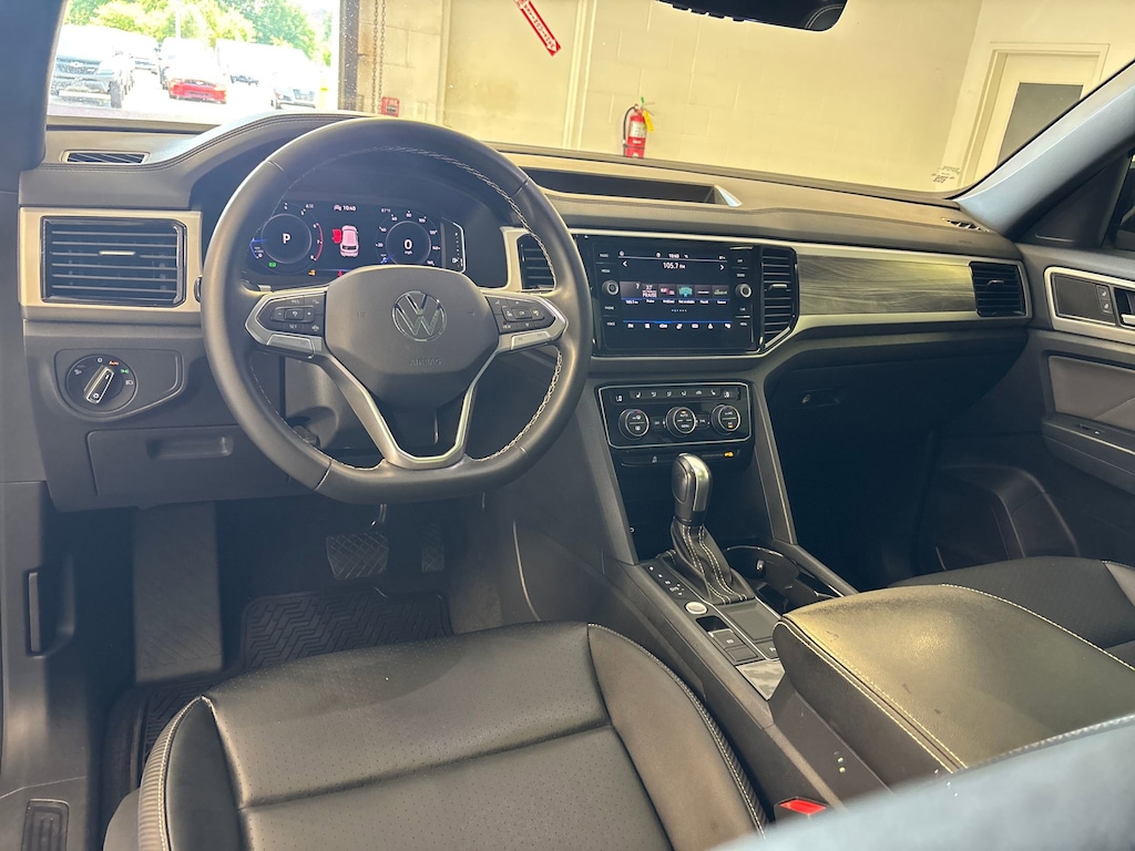 Used 2023 Volkswagen Atlas Cross Sport 2.0T SE w/Technology SUV