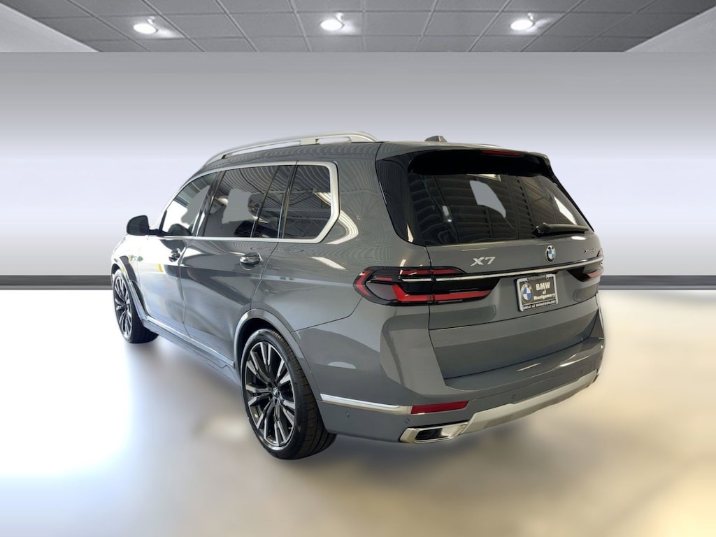 New 2026 BMW X7 xDrive40i SUV