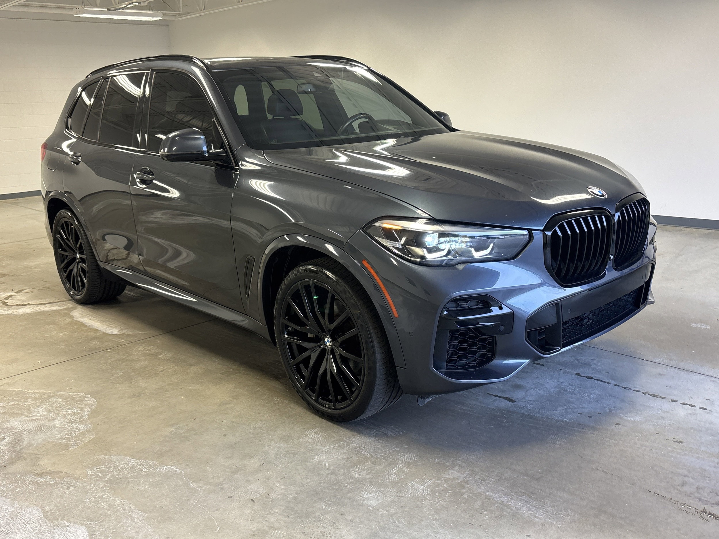 Used 2022 BMW X5 40i with VIN 5UXCR4C00N9K89355 for sale in Montgomery, AL