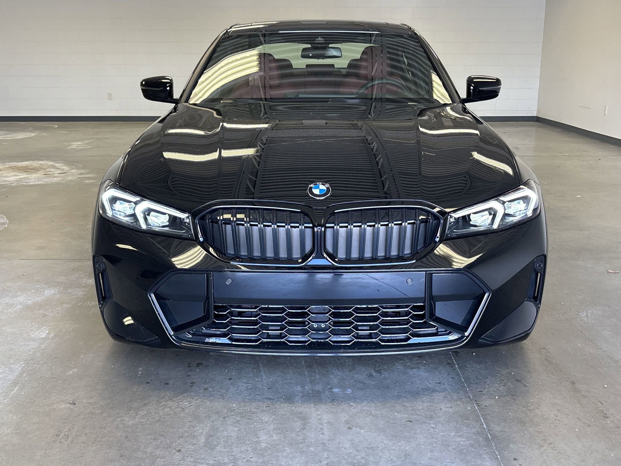 2025 Bmw 330i Sedan photo 4