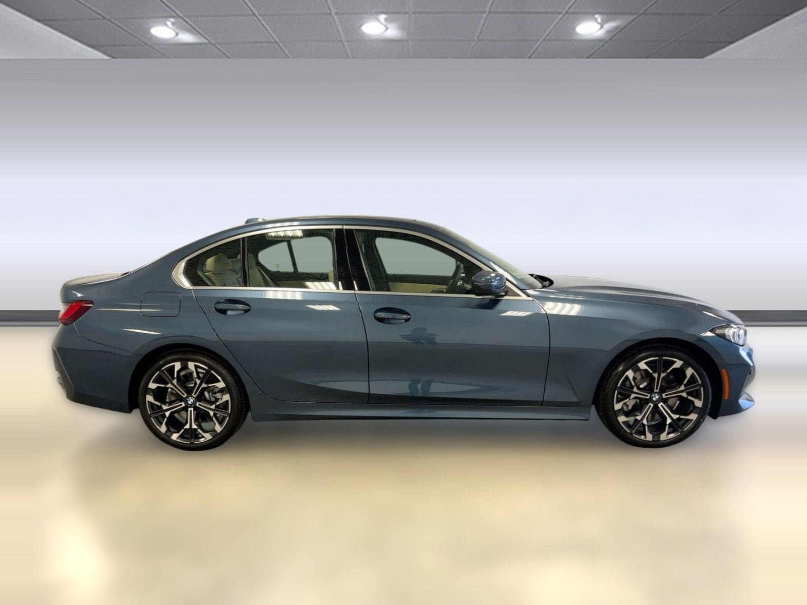 2026 BMW 3 Series 330i - Photo 7