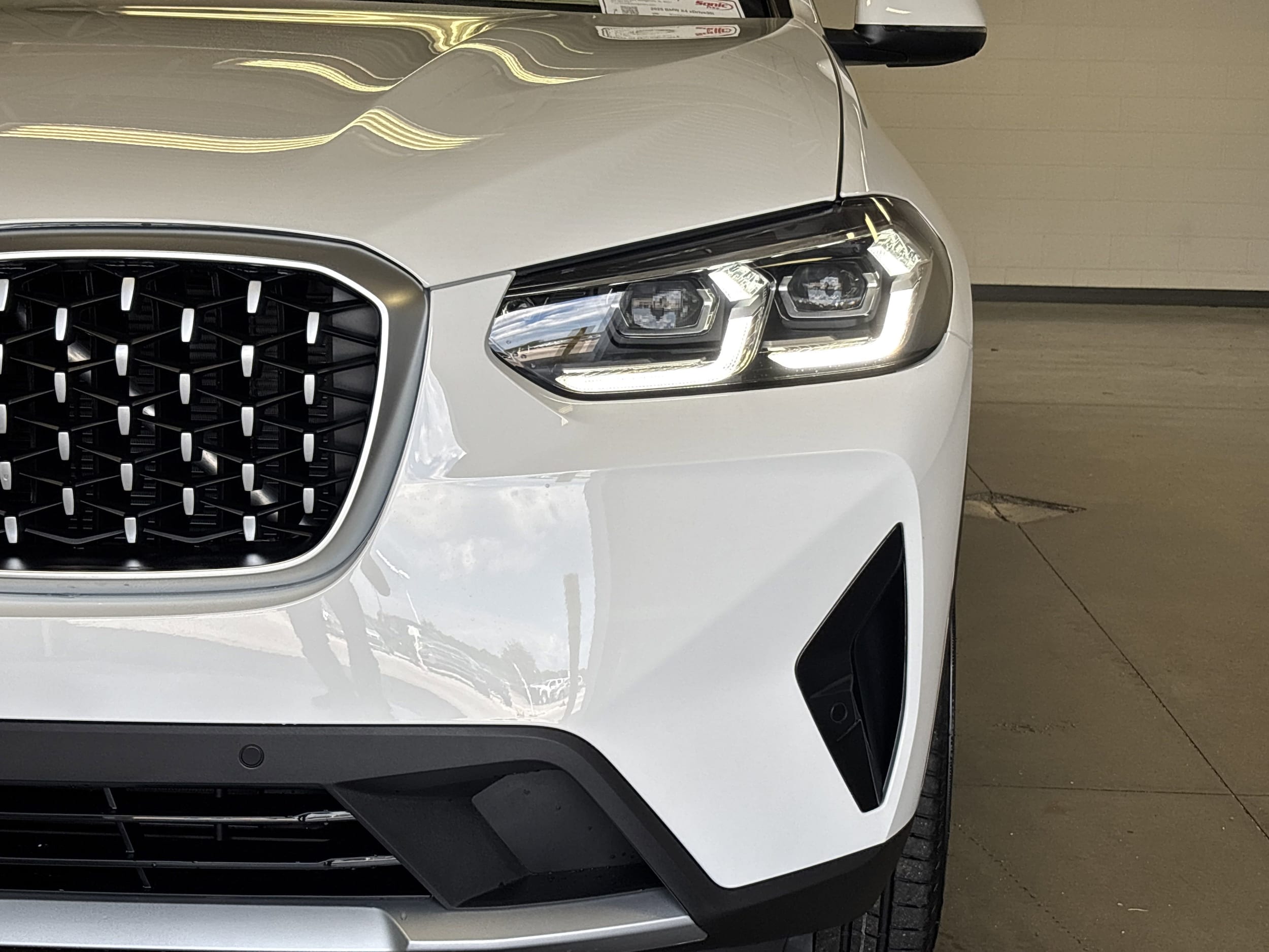 2025 Bmw X4 xDrive30i photo 3