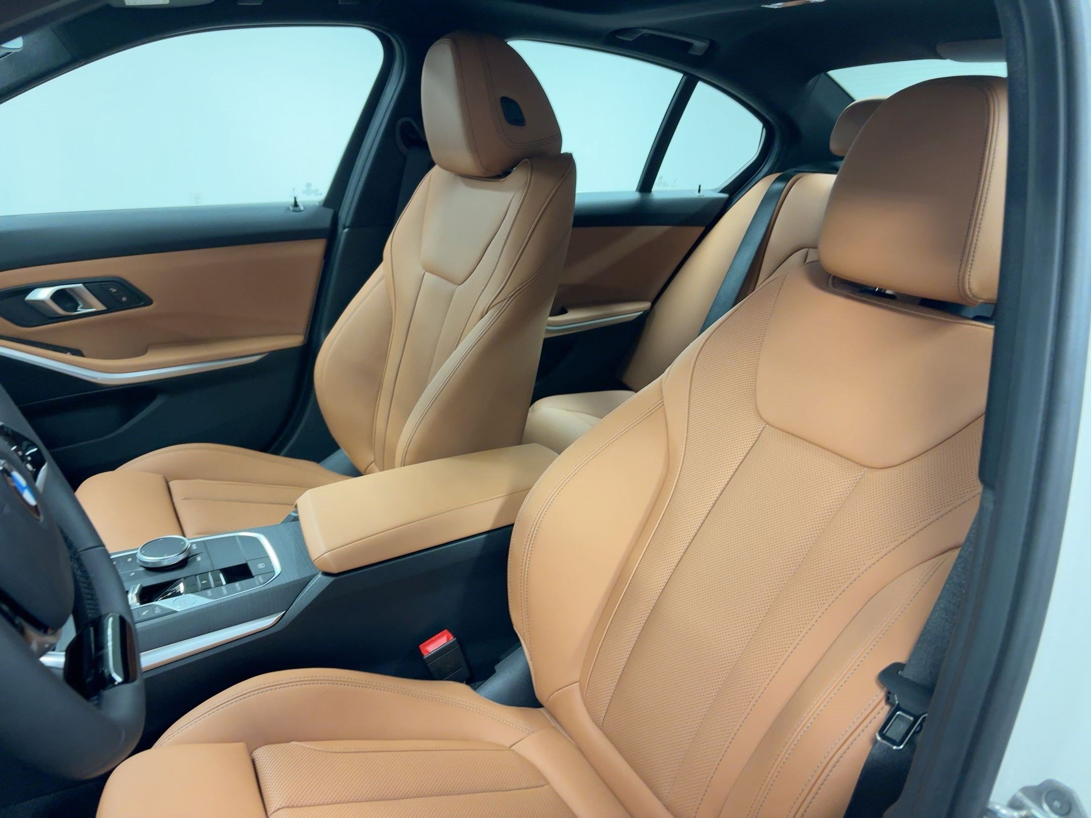 2026 BMW 3 Series 330i - Photo 20