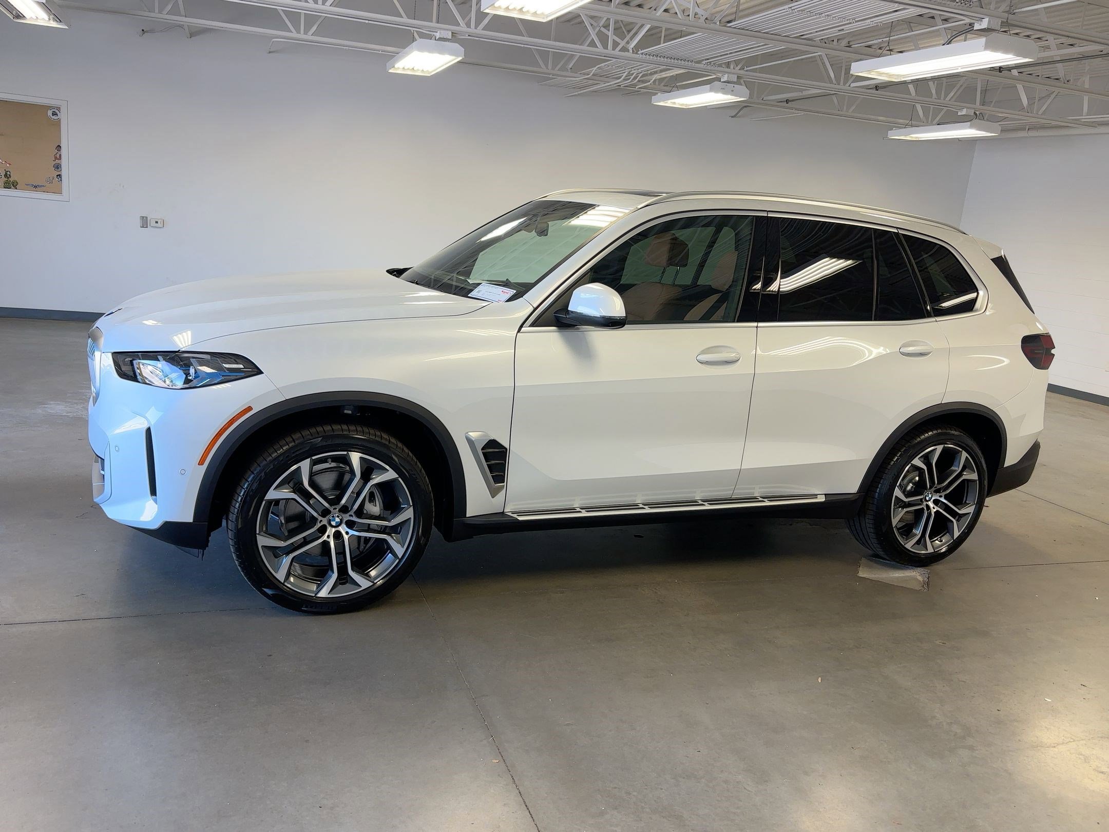2026 Bmw X5 sDrive40i photo 2