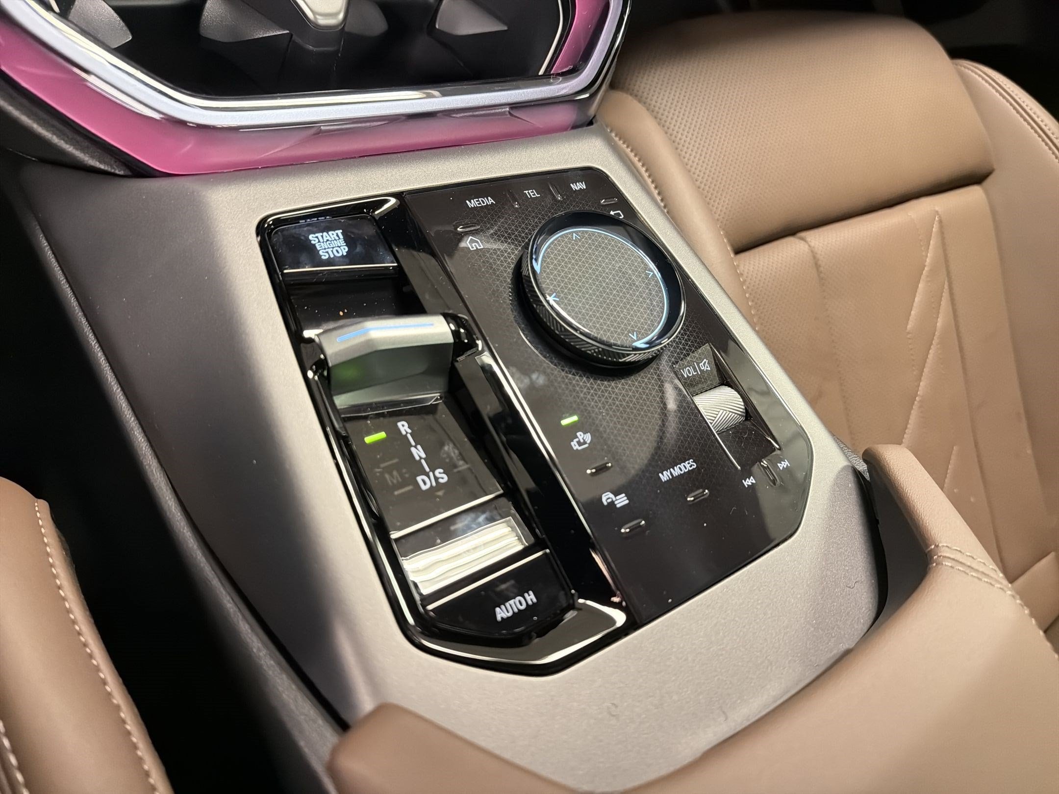 2026 BMW X3 30 - Photo 18