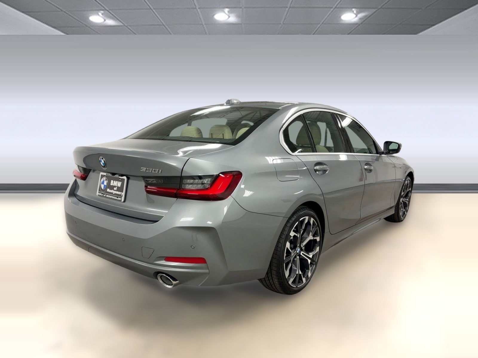 2026 BMW 3 Series 330i - Photo 8