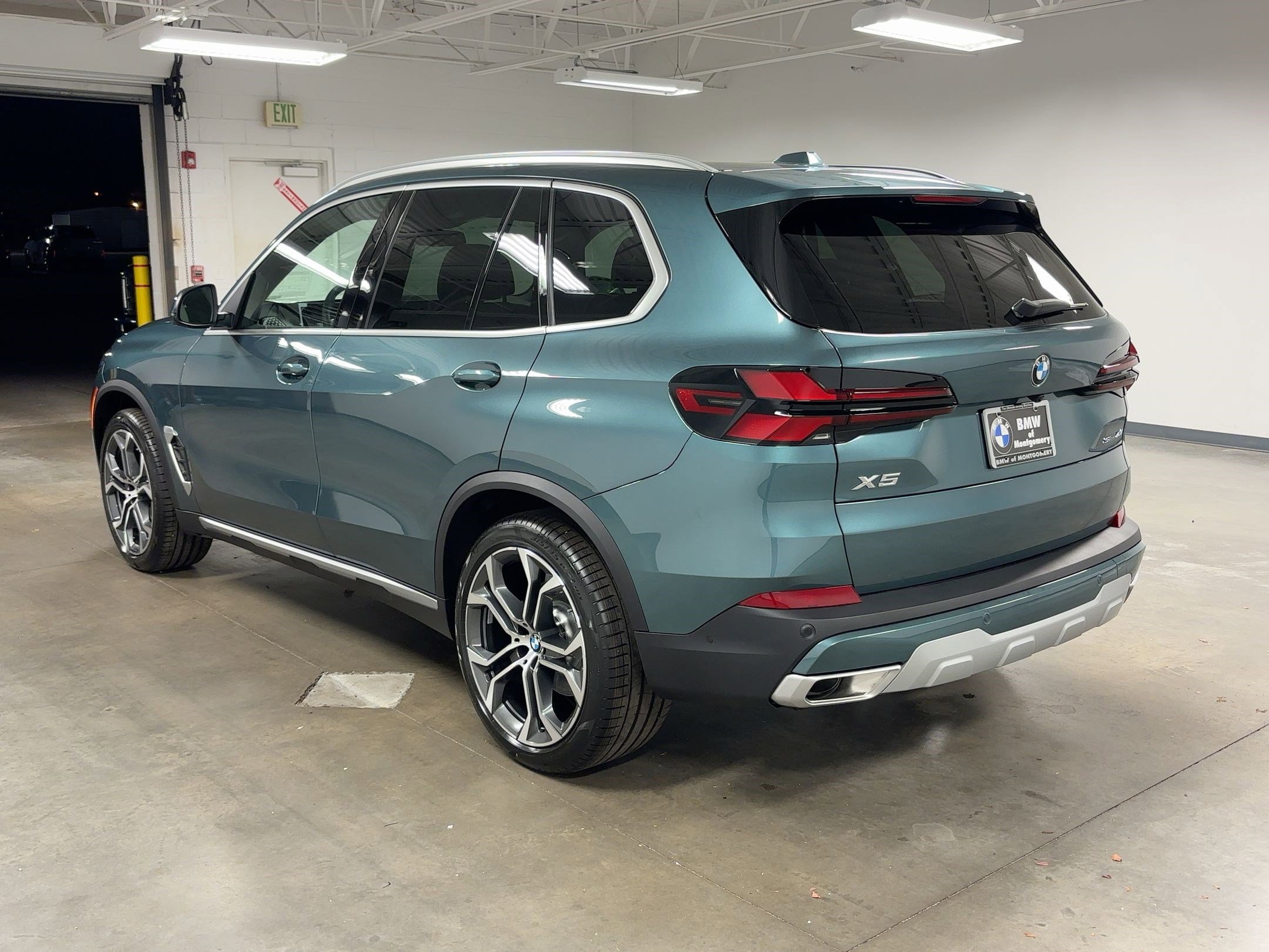 2026 Bmw X5 sDrive40i photo 3