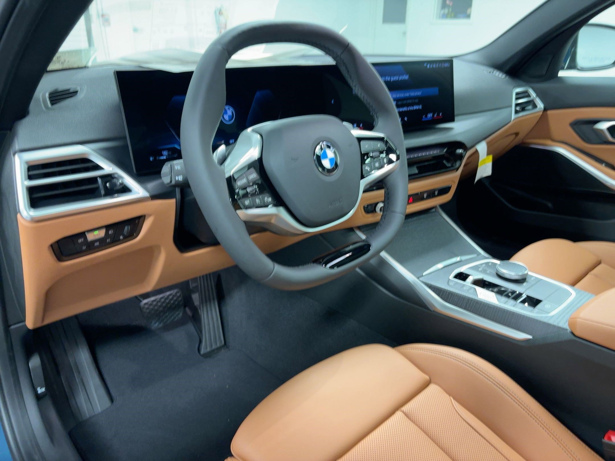 2026 Bmw 330i Sedan photo 3