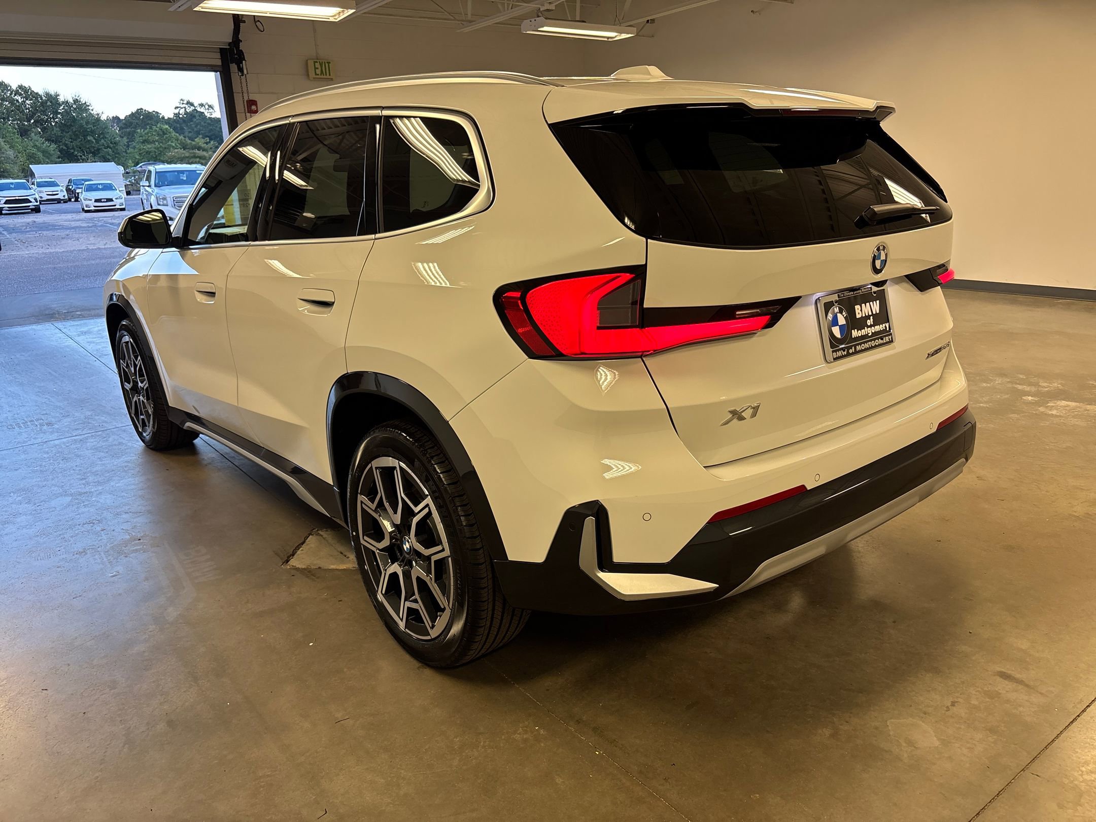 2026 Bmw X1 XDrive28i photo 3