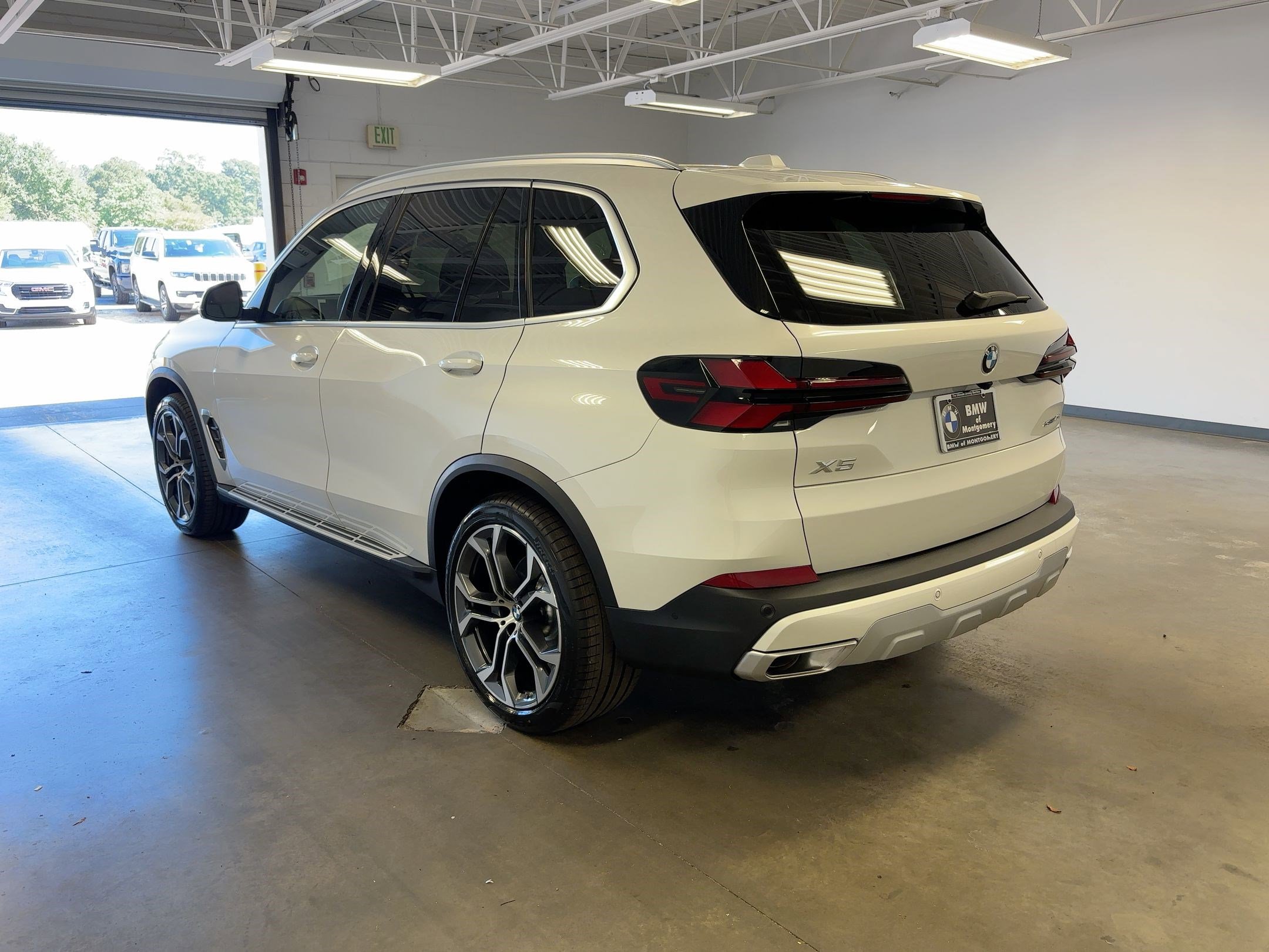 2026 Bmw X5 sDrive40i photo 3