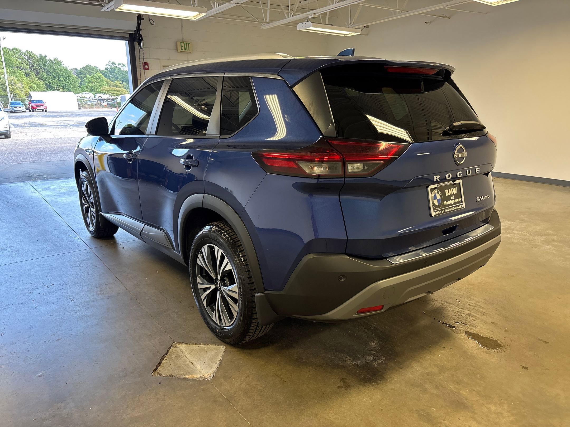 2022 Nissan Rogue SV photo 3