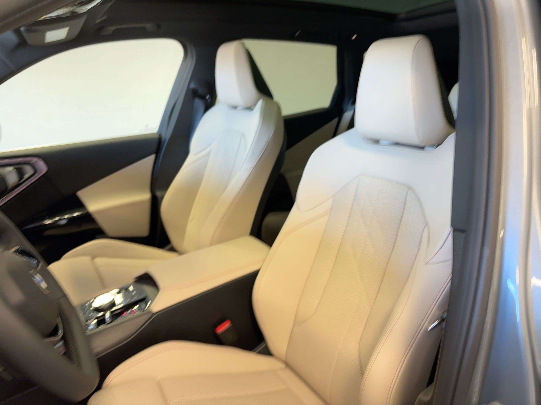 2026 BMW X3 30 - Photo 23