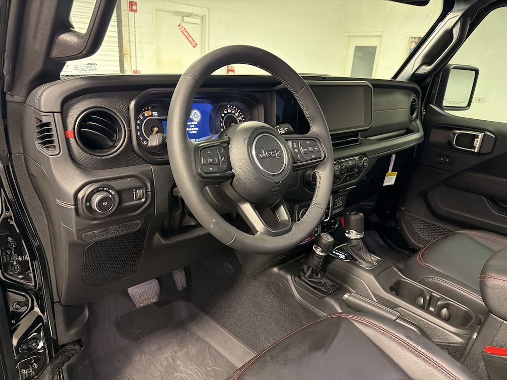 Used 2025 Jeep Wrangler Rubicon SUV