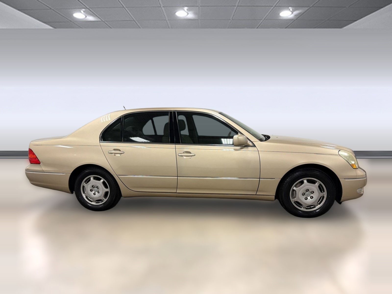 2002 LEXUS LS 430 4dr Sdn photo 6