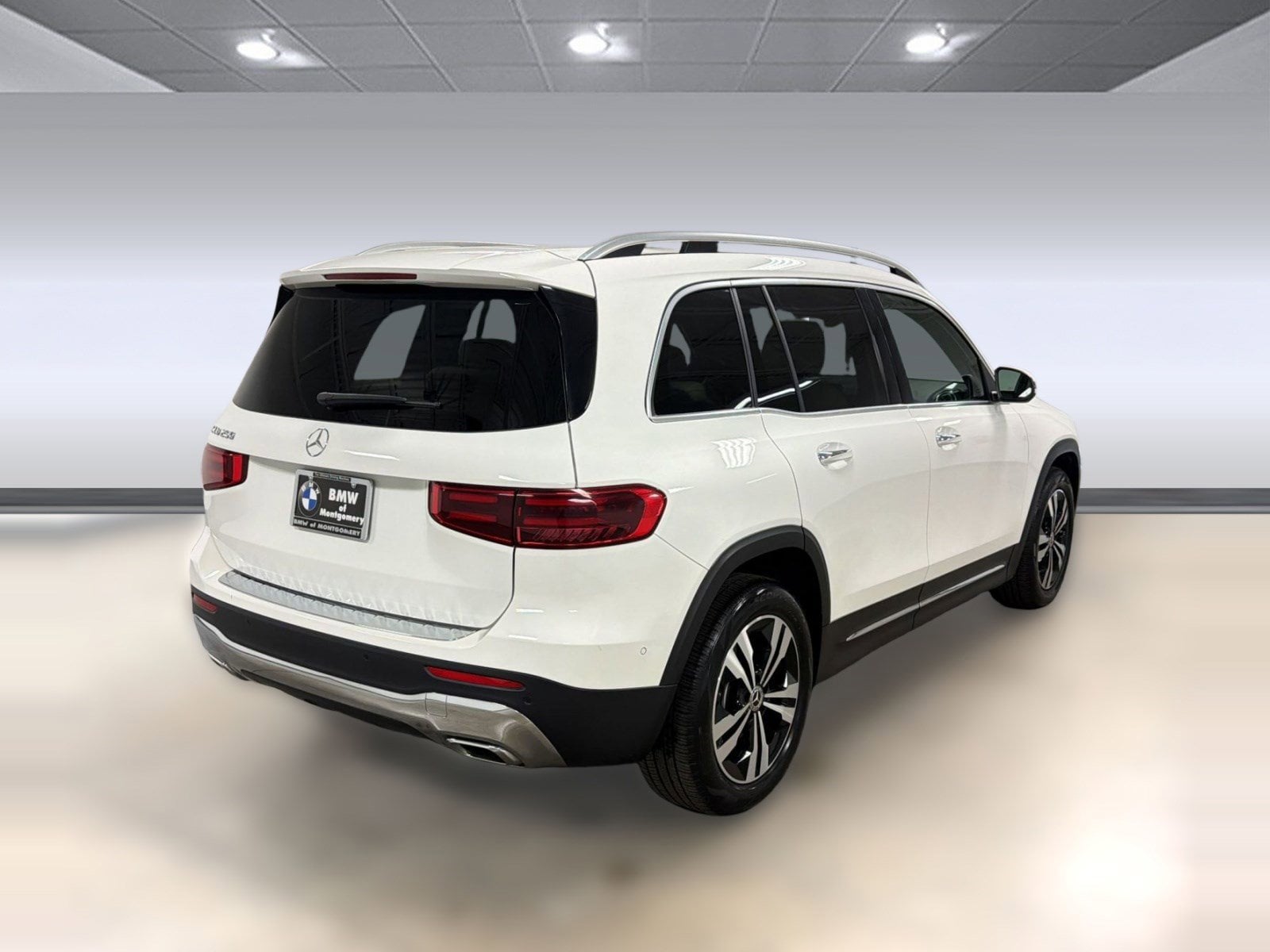 2025 Mercedes-Benz GLB 250 GLB 250 photo 3