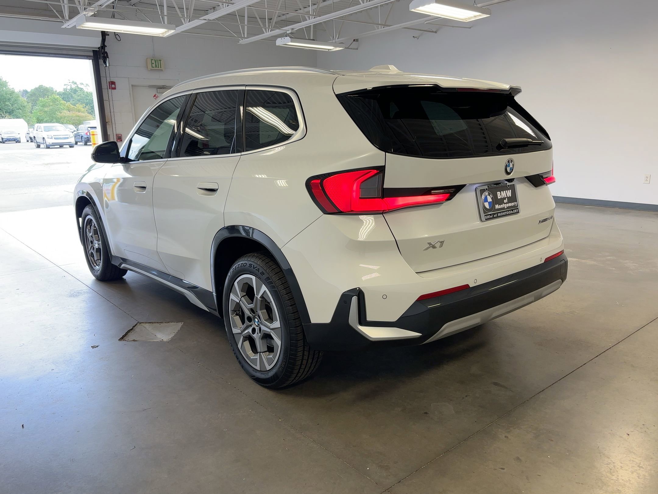 2025 Bmw X1 XDrive28i photo 3
