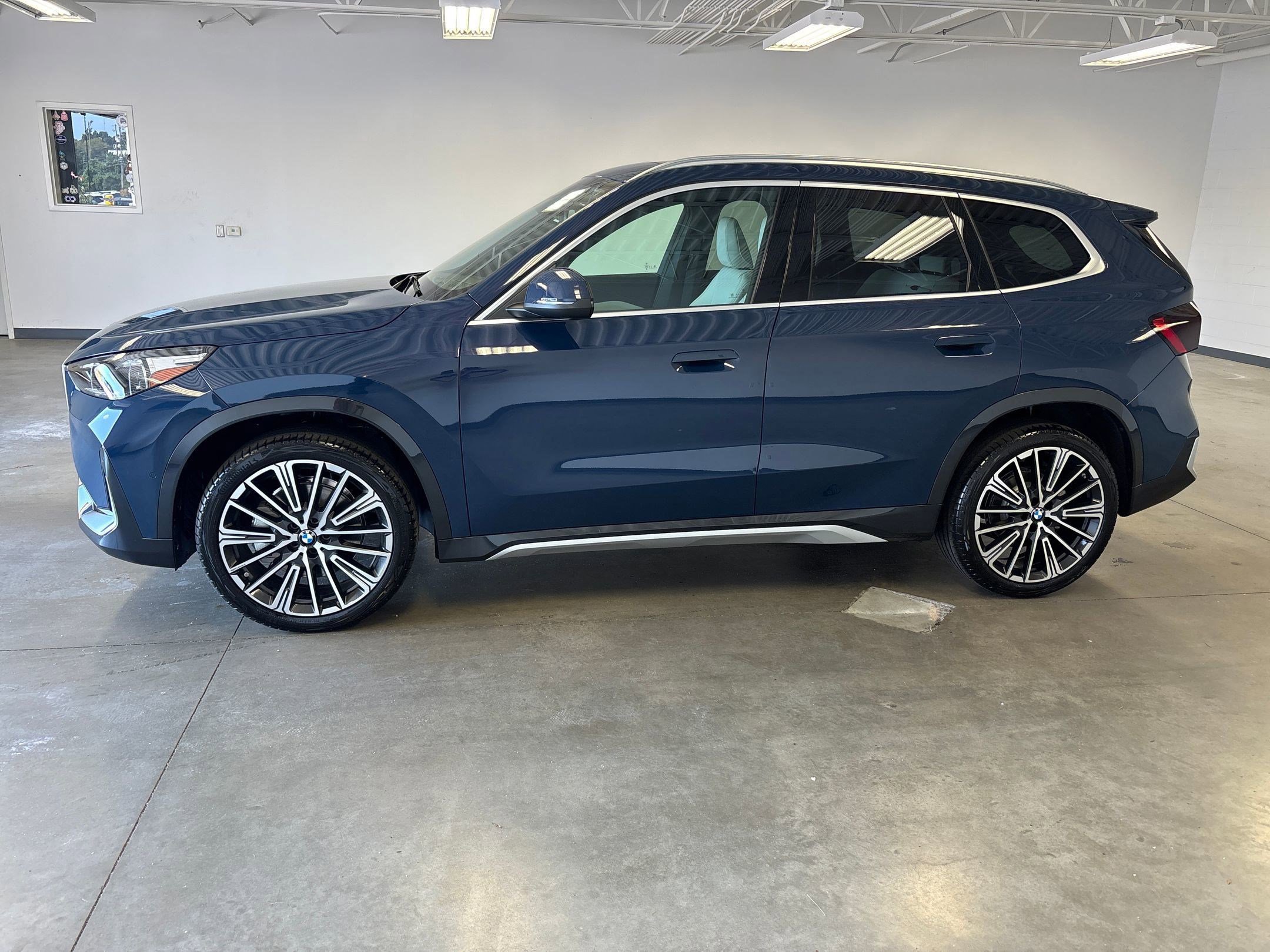 2026 Bmw X1 XDrive28i photo 2