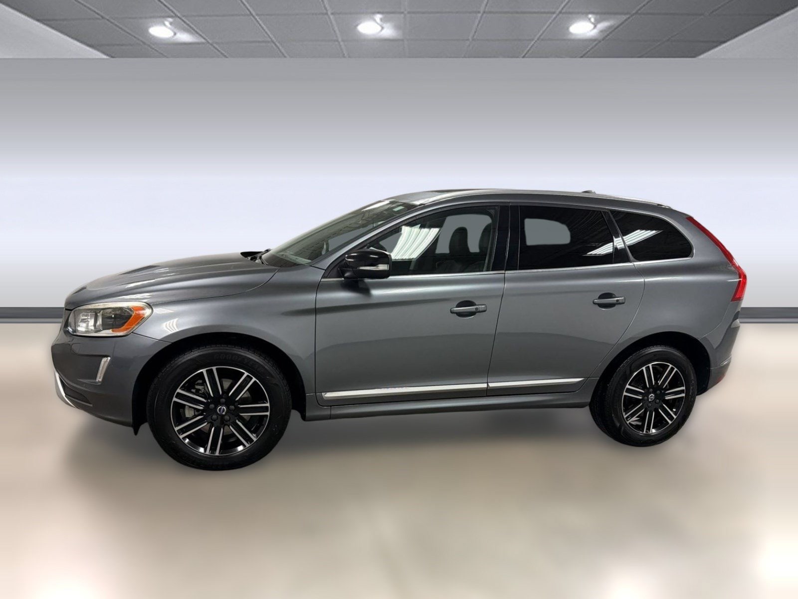 Used 2017 Volvo XC60 T5 Dynamic with VIN YV440MDR0H2130245 for sale in Montgomery, AL